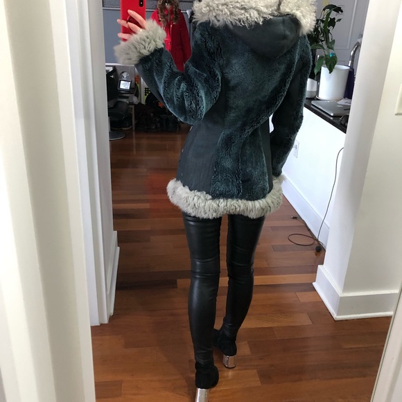 Genuine Shearling hooded fur coat jacket not Gucci - Picture 5 of 6